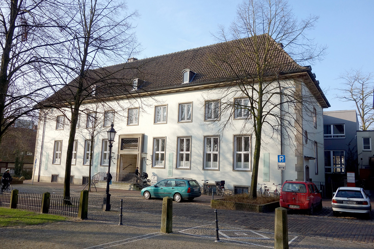 Kieferorthopaedie KFO Lüdinghausen Praxis Dr. Hellak